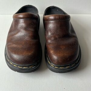 Vintage Dr. Marten’s clogs. Size 7.5 (5). Circa 1998.